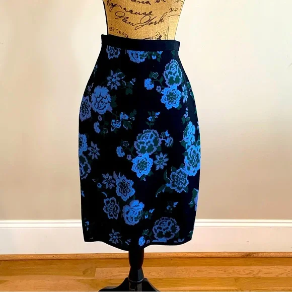 Floral knit classic pencil skirt in black blue green by AT - Picture 1 of 10